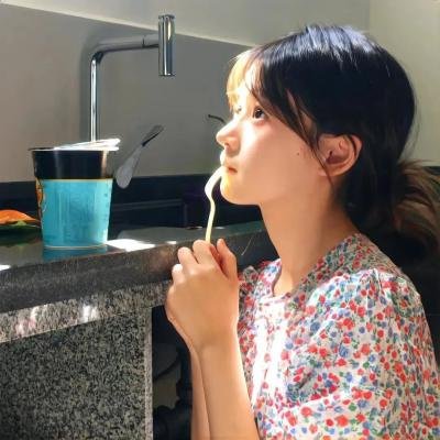 续韩国泪的小花海报
